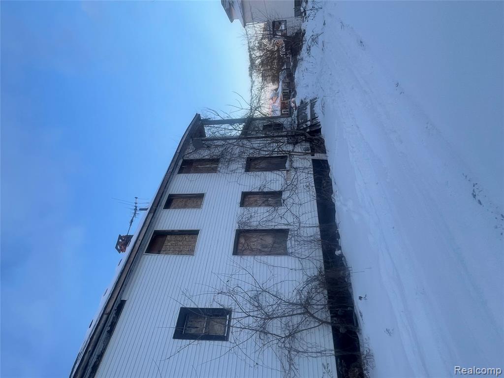 4160 Crane Street, Detroit, MI 48214 — Photo 12