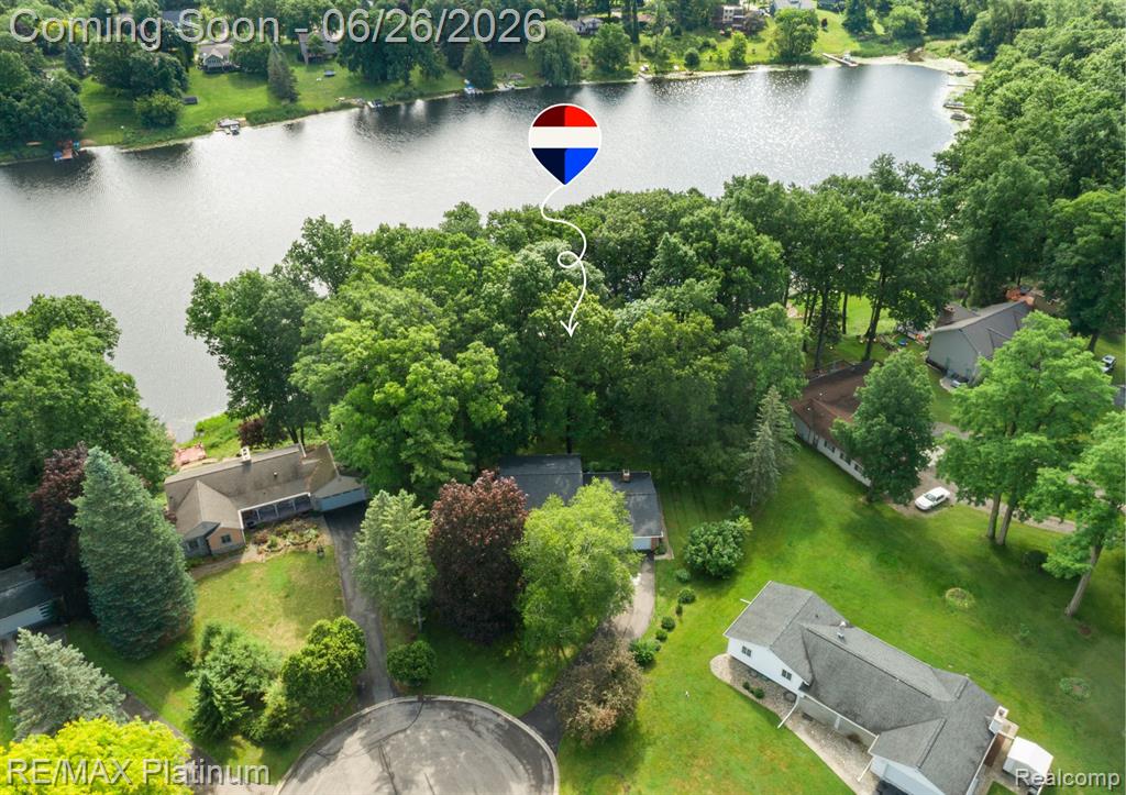 9460 Deer Park Court, Fenton, MI 48430 — Photo 48