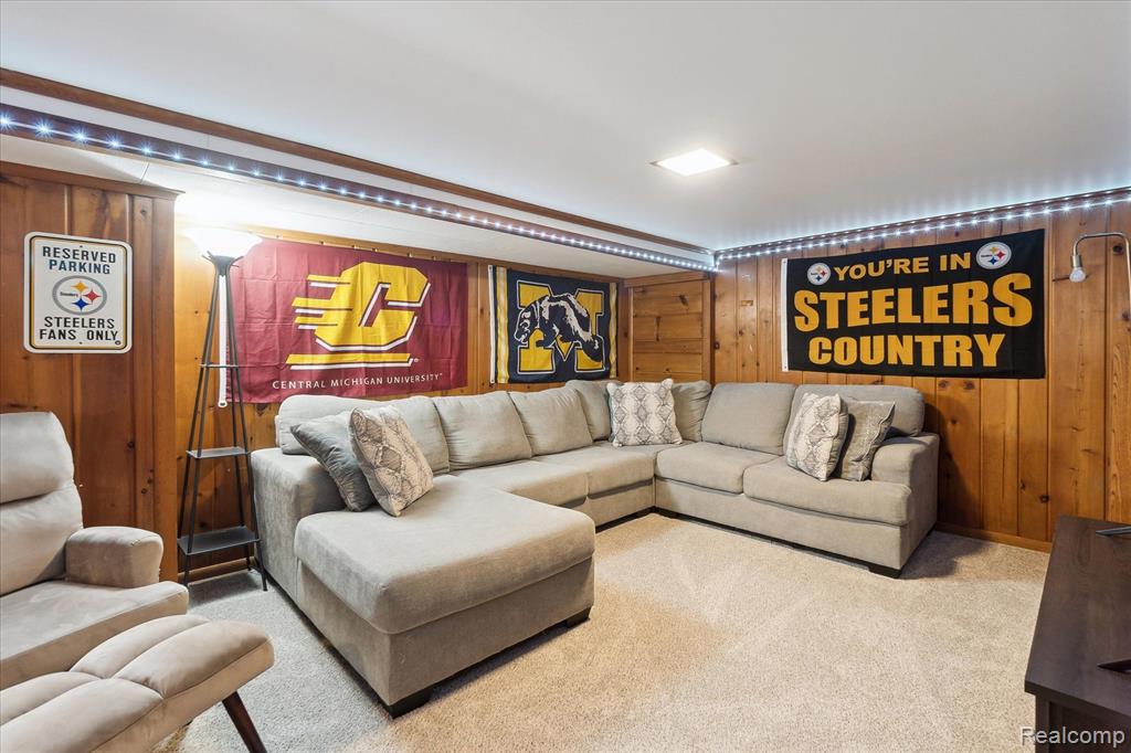 528 JAMES CONNIS Drive, Flushing, MI 48433 — Photo 23