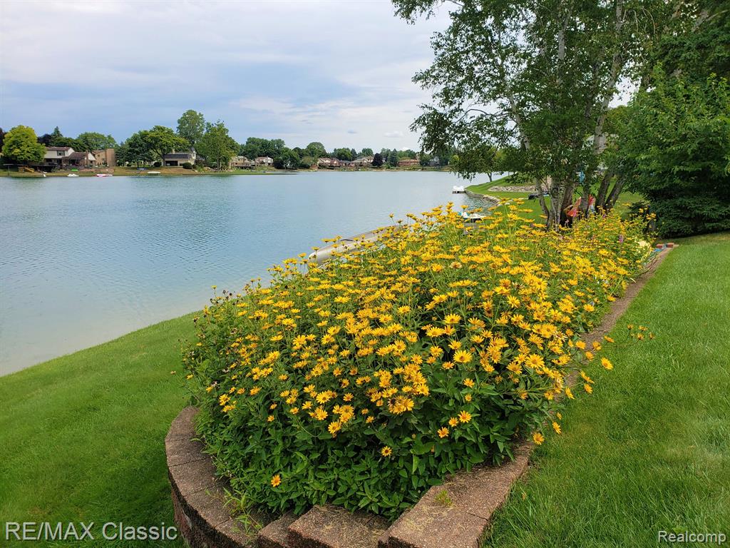 1587 Three Lakes Drive, Troy, MI 48085 — Photo 49
