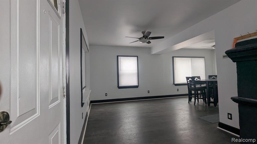 84 N GLENWOOD Avenue, Pontiac, MI 48342 — Photo 16