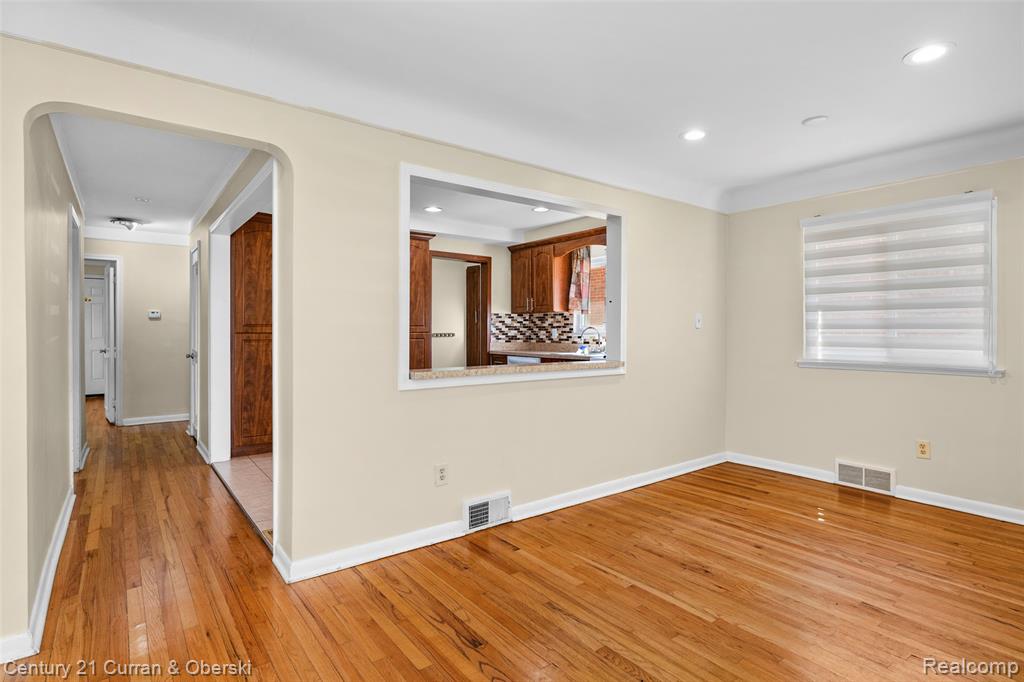 7428 Kingsbury, Dearborn Heights, MI 48127 — Photo 7