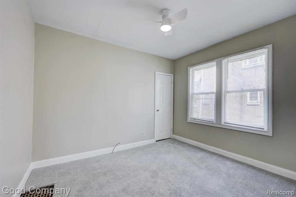 14510 Asbury Park, Detroit, MI 48227 — Photo 13
