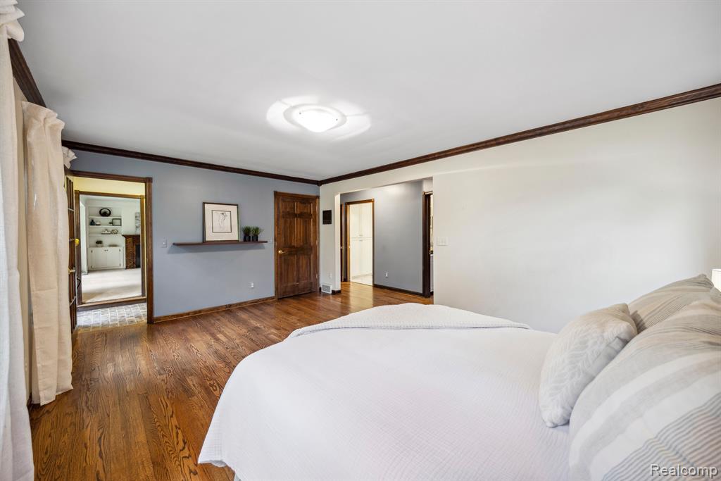 46270 BLOOMCREST Drive, Northville, MI 48167 — Photo 32