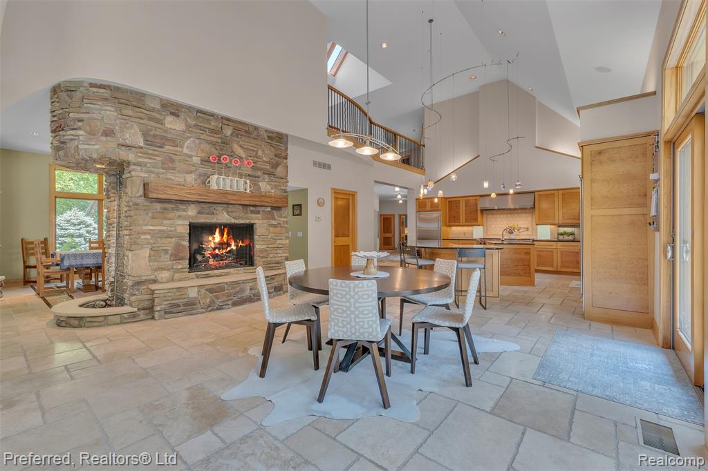 12196 Woodline Drive, Fenton, MI 48430 — Photo 20