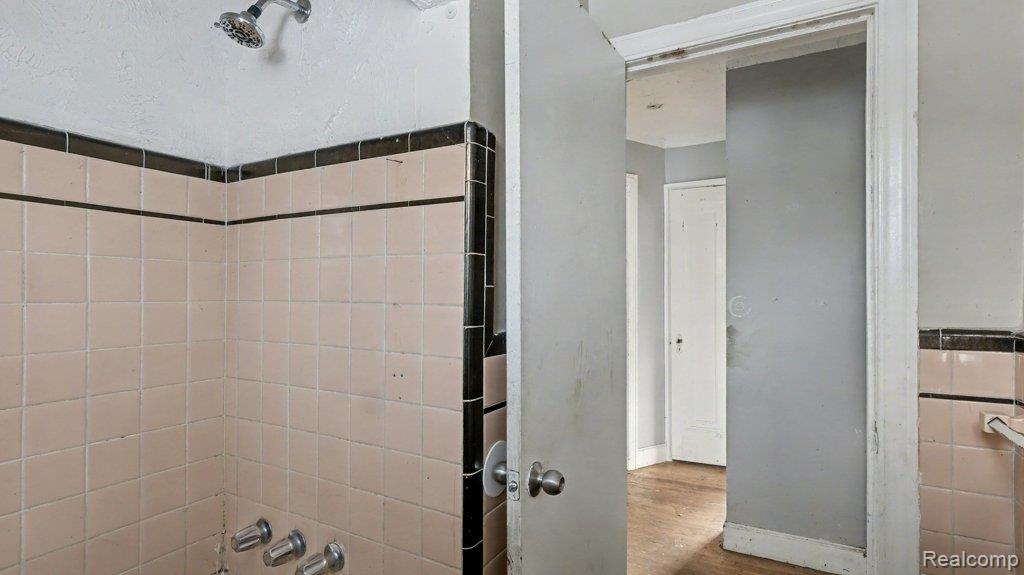 5818 Beaconsfield Street, Detroit, MI 48224 — Photo 13