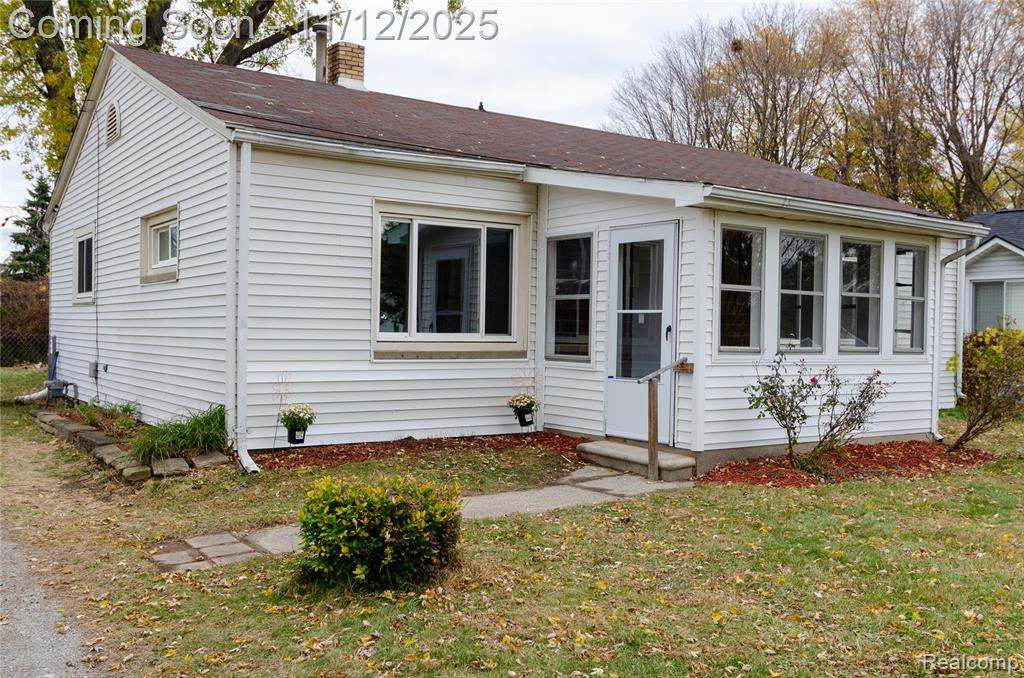 577 Peacock Avenue, Pontiac, MI 48340 — Photo 3
