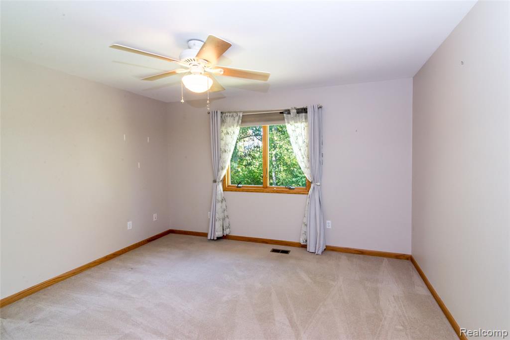 840 Heatheridge Court, Brighton, MI 48116 — Photo 22