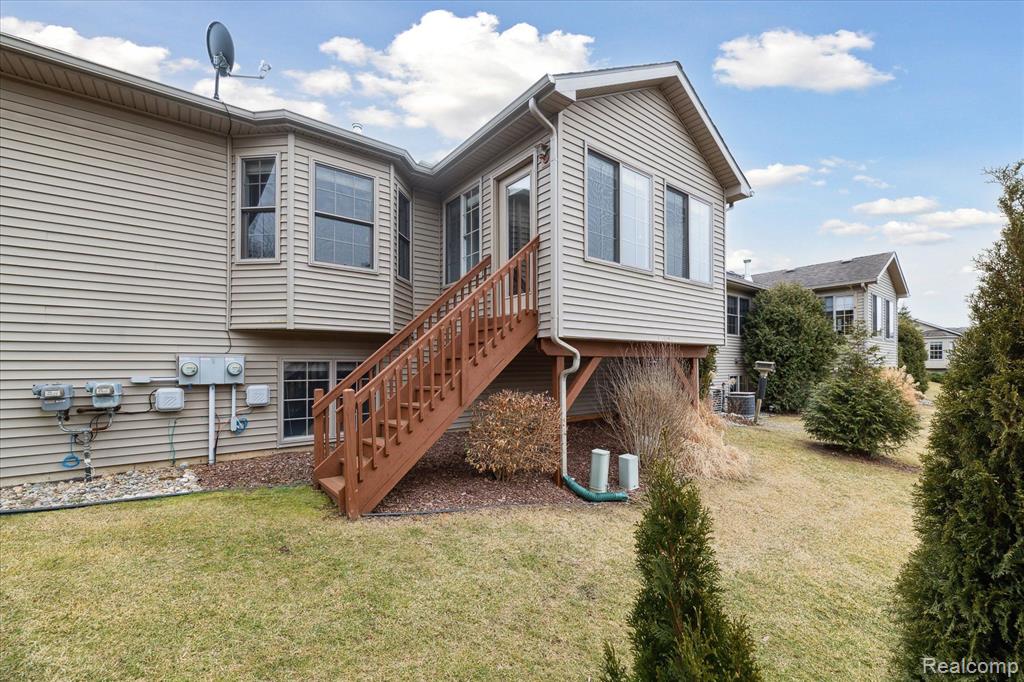 6062 GREEN ASH Drive, 36, Brighton, MI 48116 — Photo 46