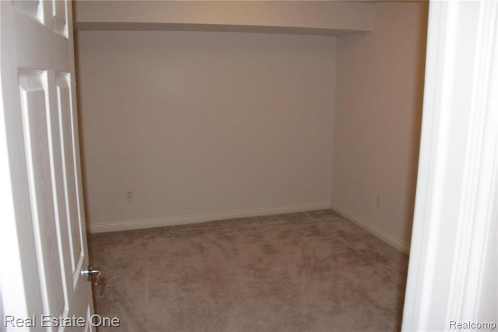 45435 N STONEWOOD Road, Canton, MI 48187 — Photo 18