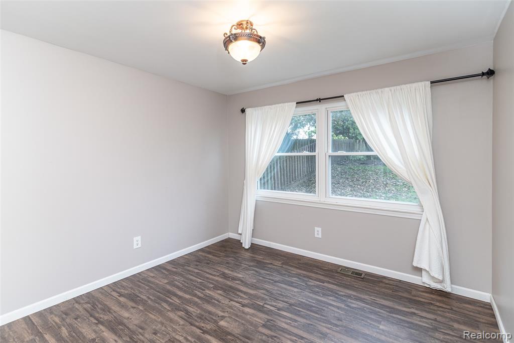 41975 Cherry Hill Road, Novi, MI — Photo 8