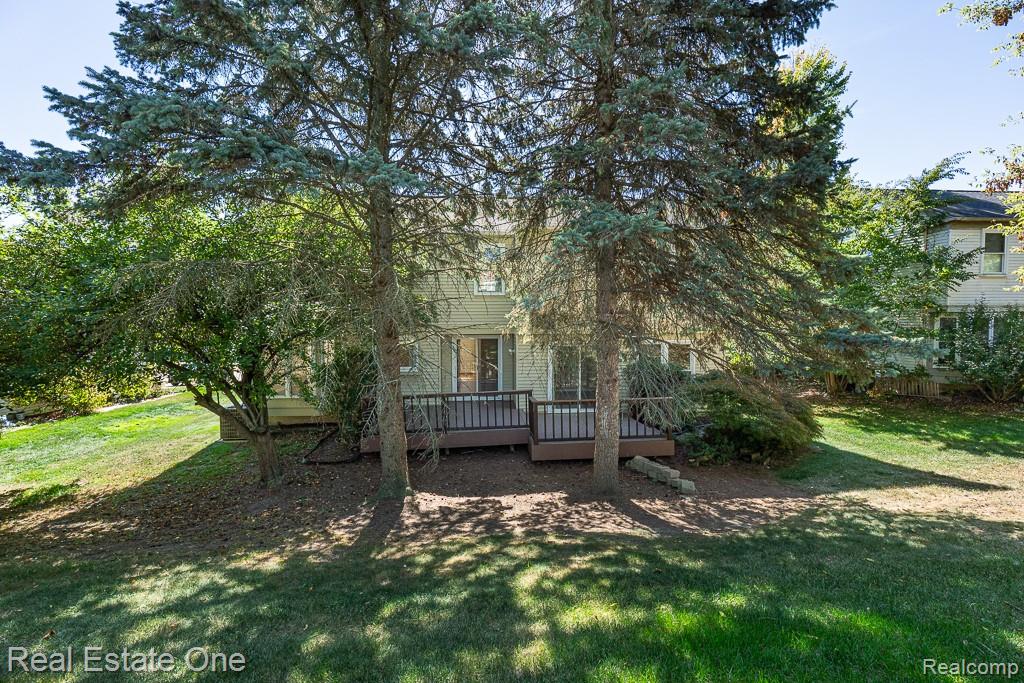 619 Whitney Drive, Rochester Hills, MI 48307 — Photo 5