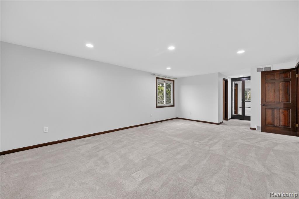 21770 Riverview Drive, Beverly Hills, MI 48025 — Photo 37