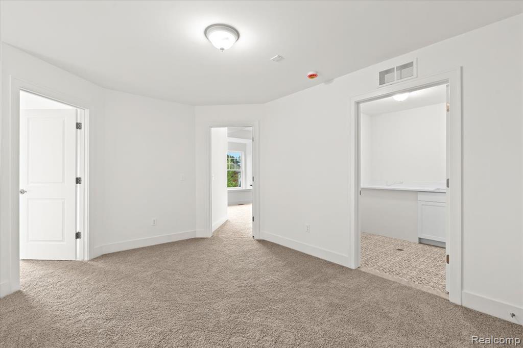 5179 WIMBLEDON Circle, Ann Arbor, MI 48108 — Photo 24