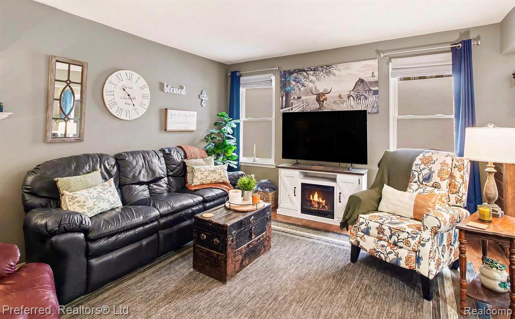 467 Lilly View Court, 54, Howell, MI 48843 — Photo 7