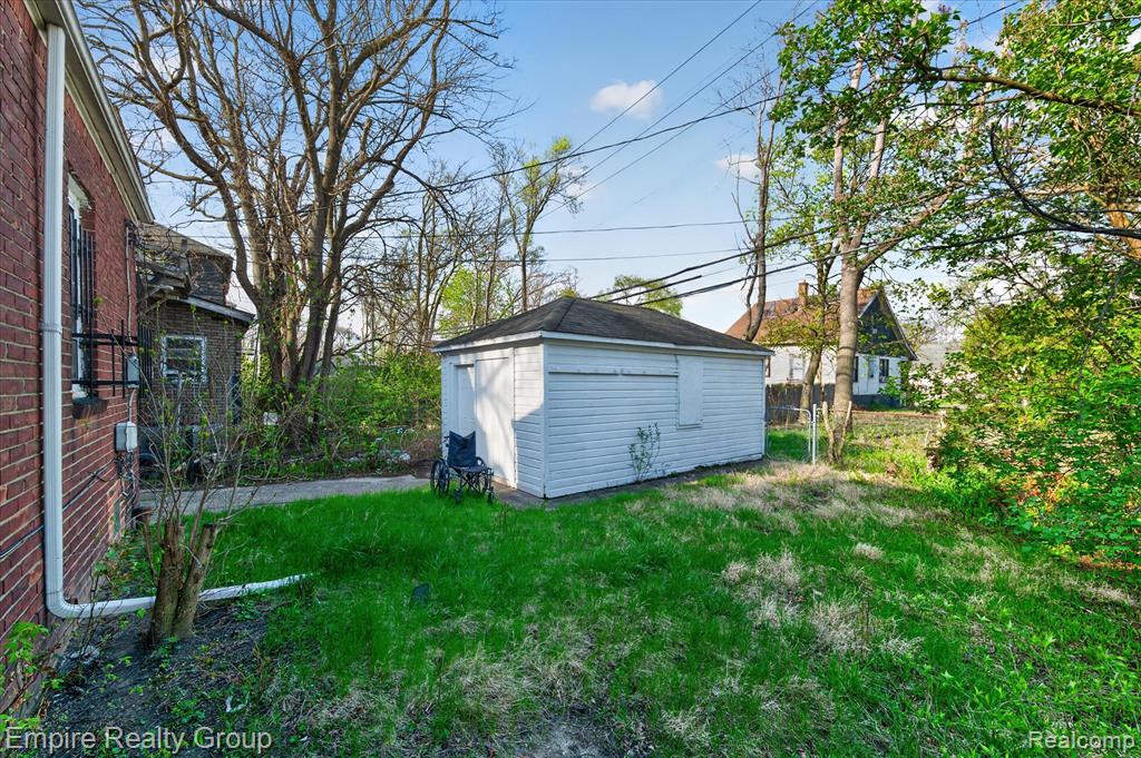 19345 Omira Street, Highland Park, MI 48203 — Photo 33