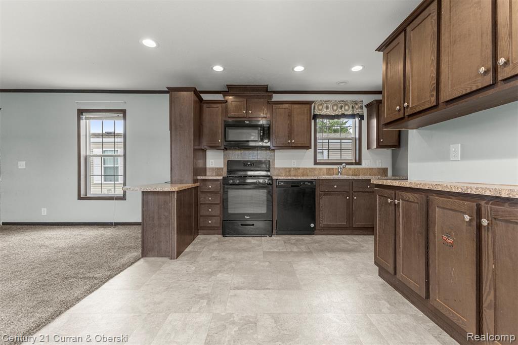 76 Fawn Lake Drive, Walled Lake, MI 48390 — Photo 9
