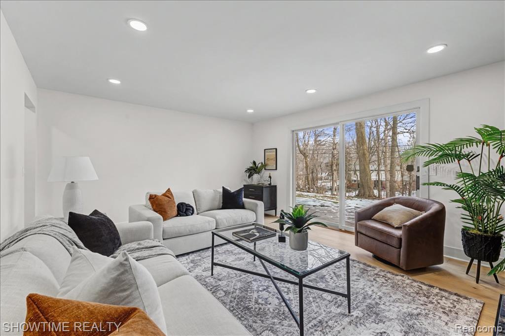 5688 Tequesta Court, West Bloomfield, MI 48323 — Photo 9