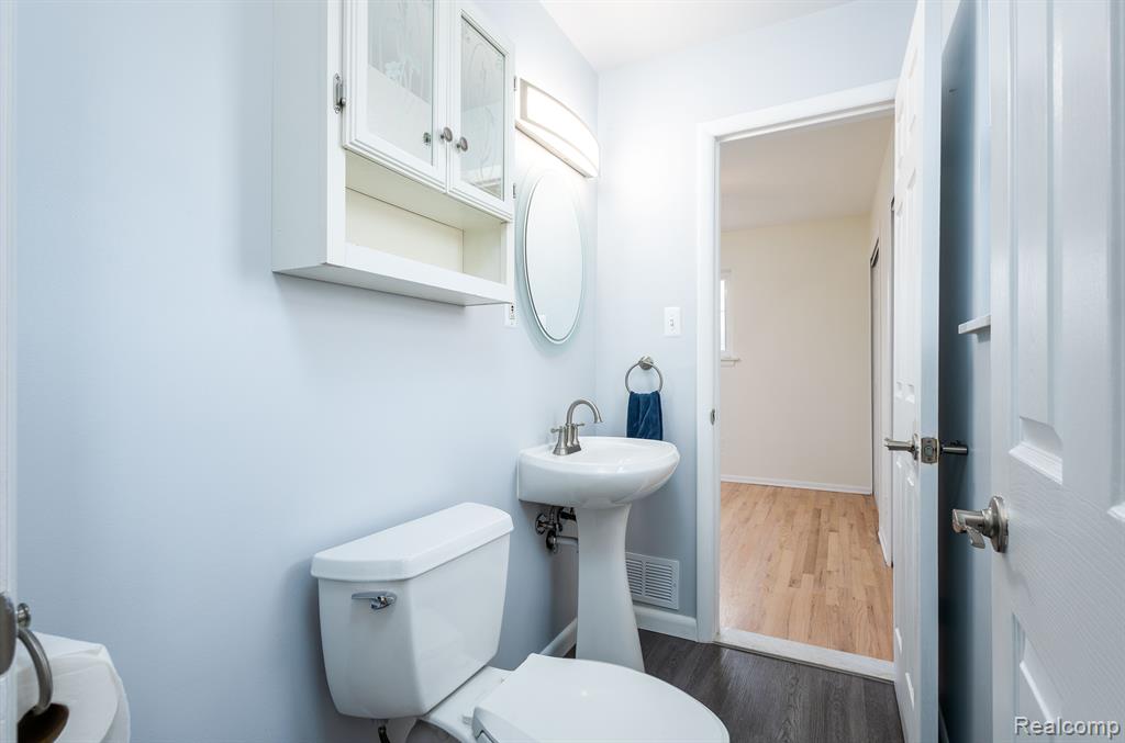 5223 BUSCH Avenue, Warren, MI 48091 — Photo 15