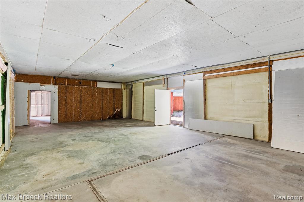 892 W Barnes Lake Road, Columbiaville, MI 48421 — Photo 51