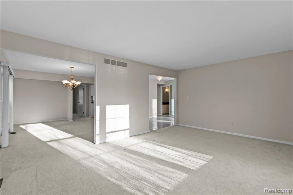 5394 Tequesta Drive, West Bloomfield, MI 48323 — Photo 10