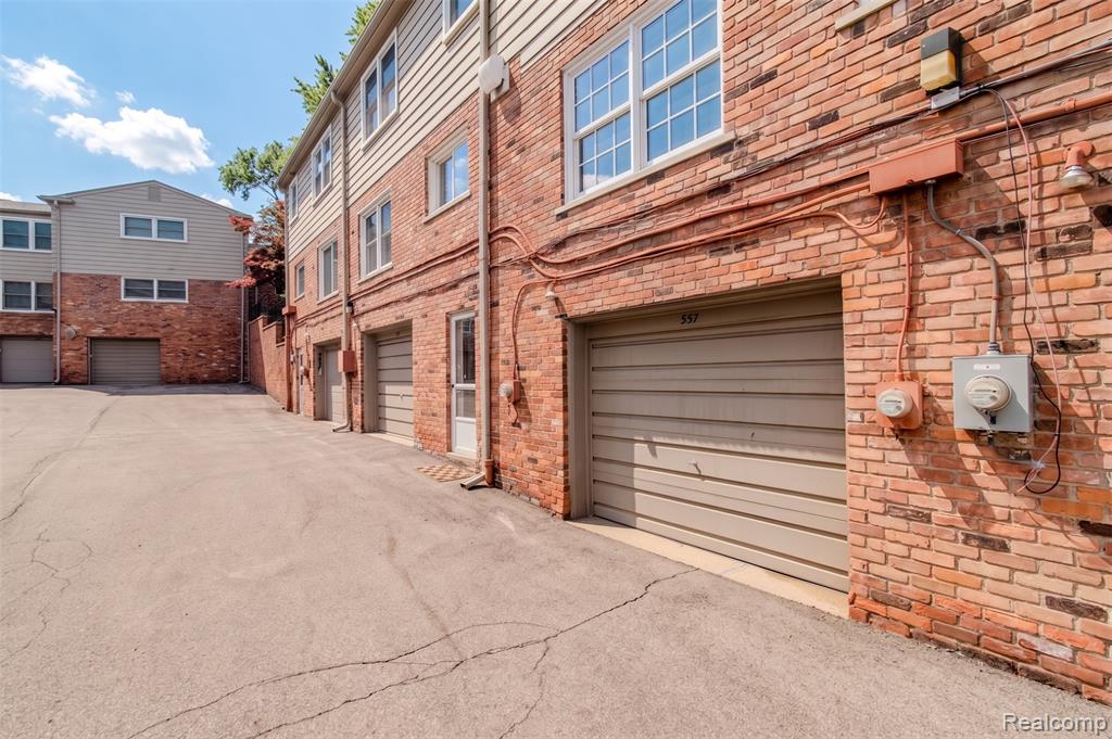 551 N Old Woodward Avenue, Birmingham, MI 48009 — Photo 17