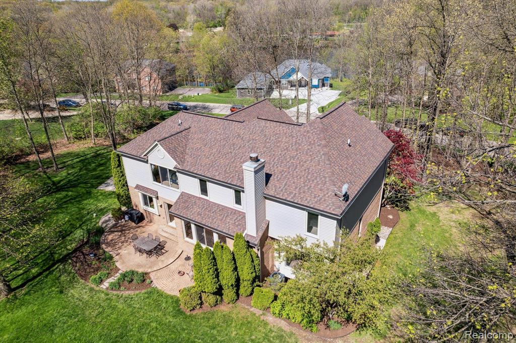 8504 Riverwalk Drive, Fenton, MI 48430 — Photo 69