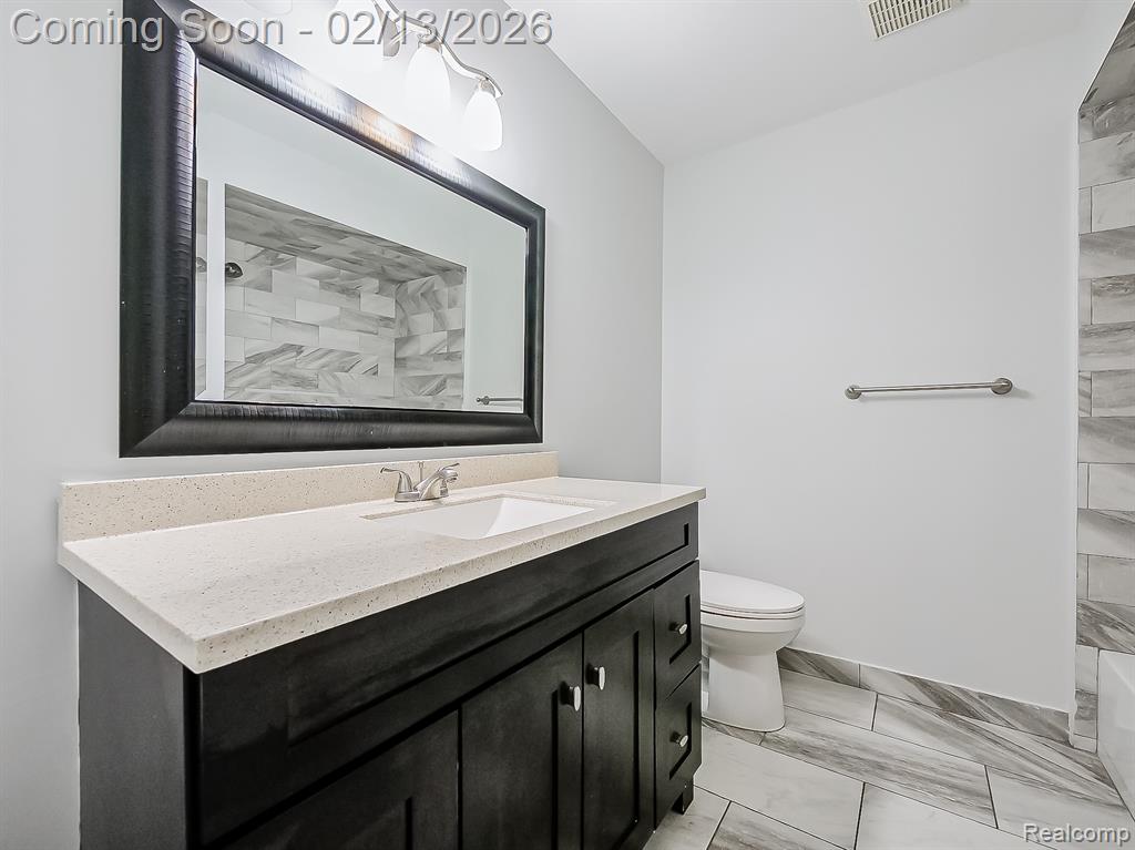 6505 Maple Lakes Court, West Bloomfield, MI — Photo 11