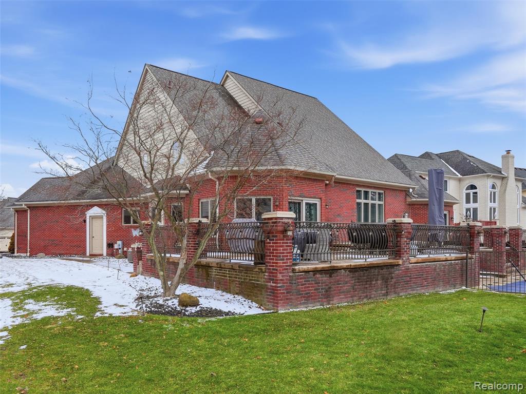 54465 Birchfield Drive E, Shelby Twp, MI 48316 — Photo 77
