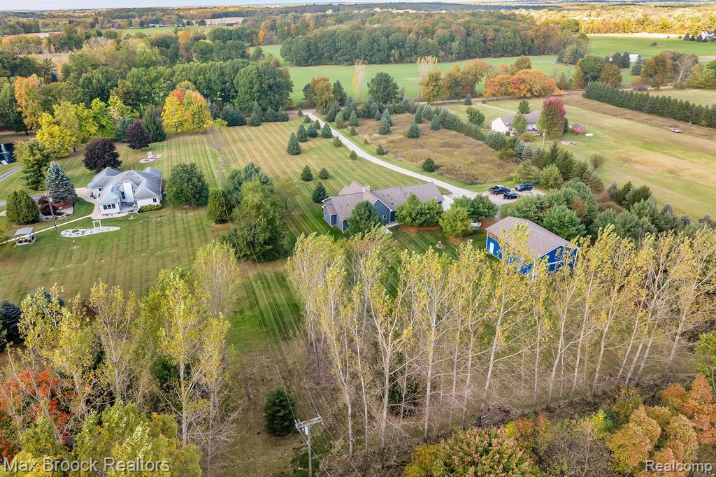 6300 HAZARD Road, Fenton, MI 48430 — Photo 37