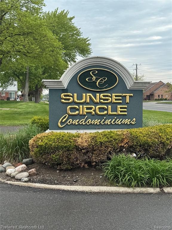 706 Sunset Lane, 63, Saint Clair Shores, MI 48082 — Photo 3
