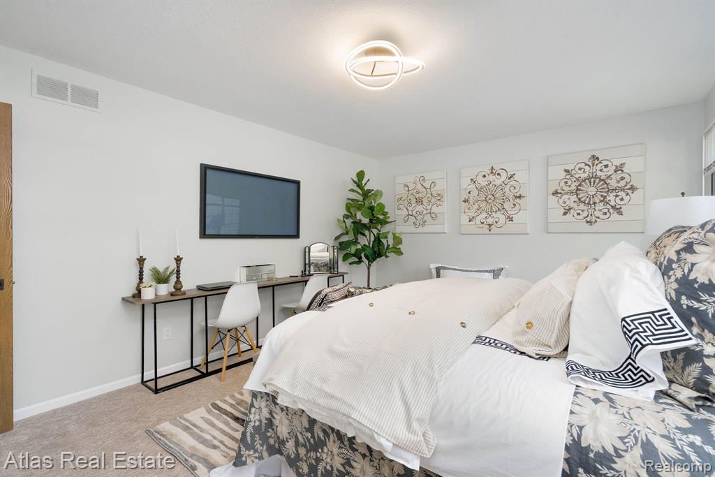 5007 Sandalwood Drive, Grand Blanc, MI 48439 — Photo 22