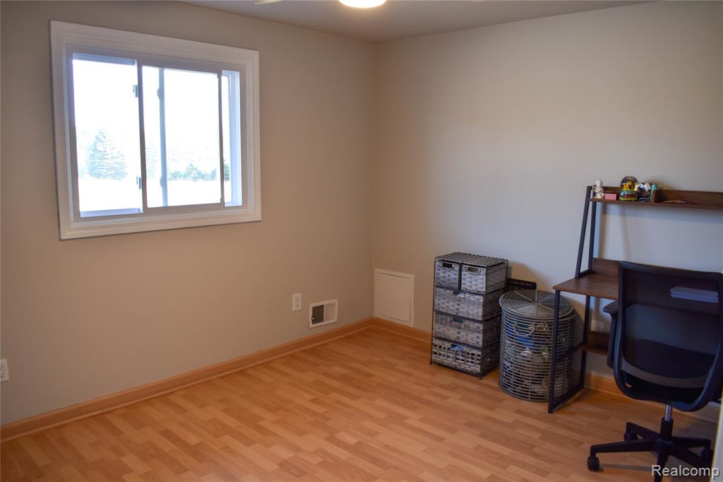 4380 Dale Drive, Highland, MI — Photo 24