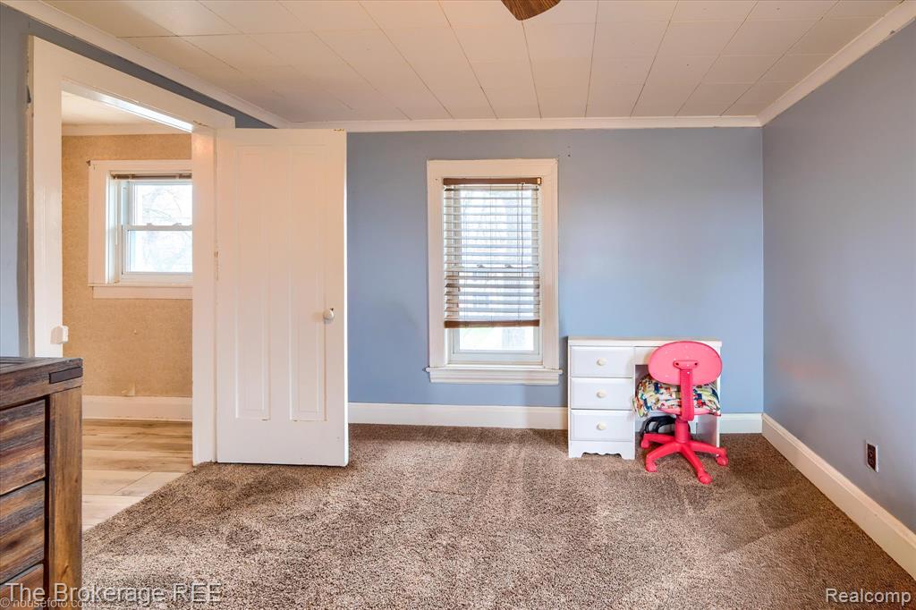 203 Sawyer Street, Grand Blanc, MI 48439 — Photo 33