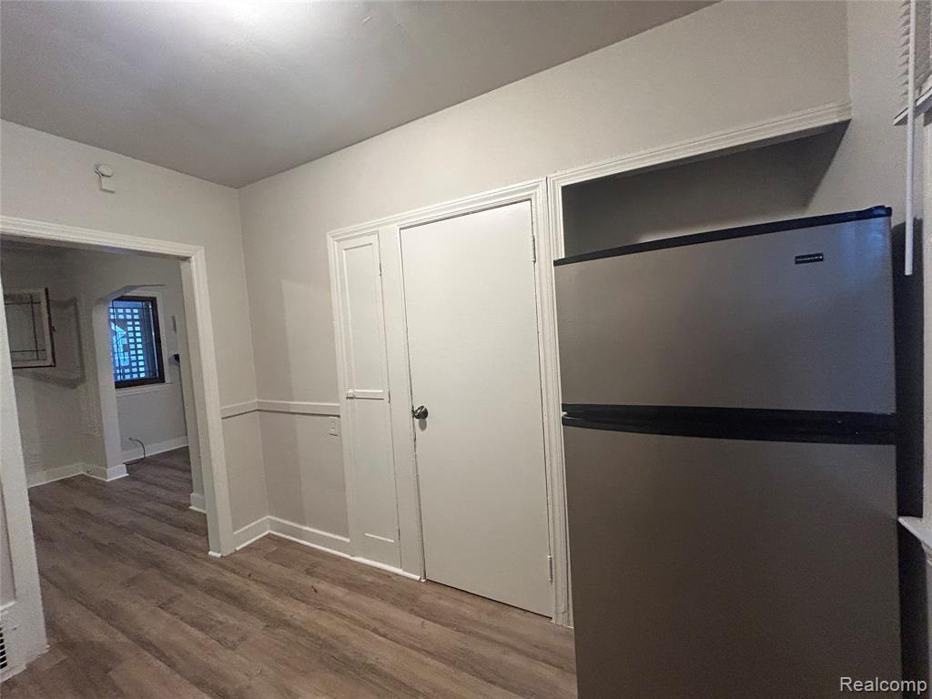 4401 Buckingham Avenue, Detroit, MI 48224 — Photo 4