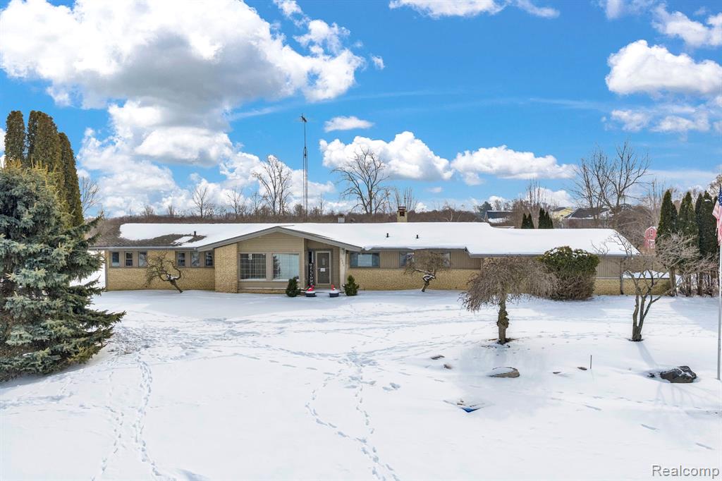 6800 Peck Road, Lexington, MI 48450 — front exterior