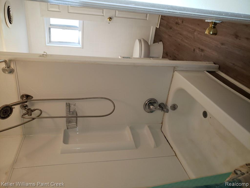 1867 Rustic Lane, Keego Harbor, MI 48320 — Photo 26