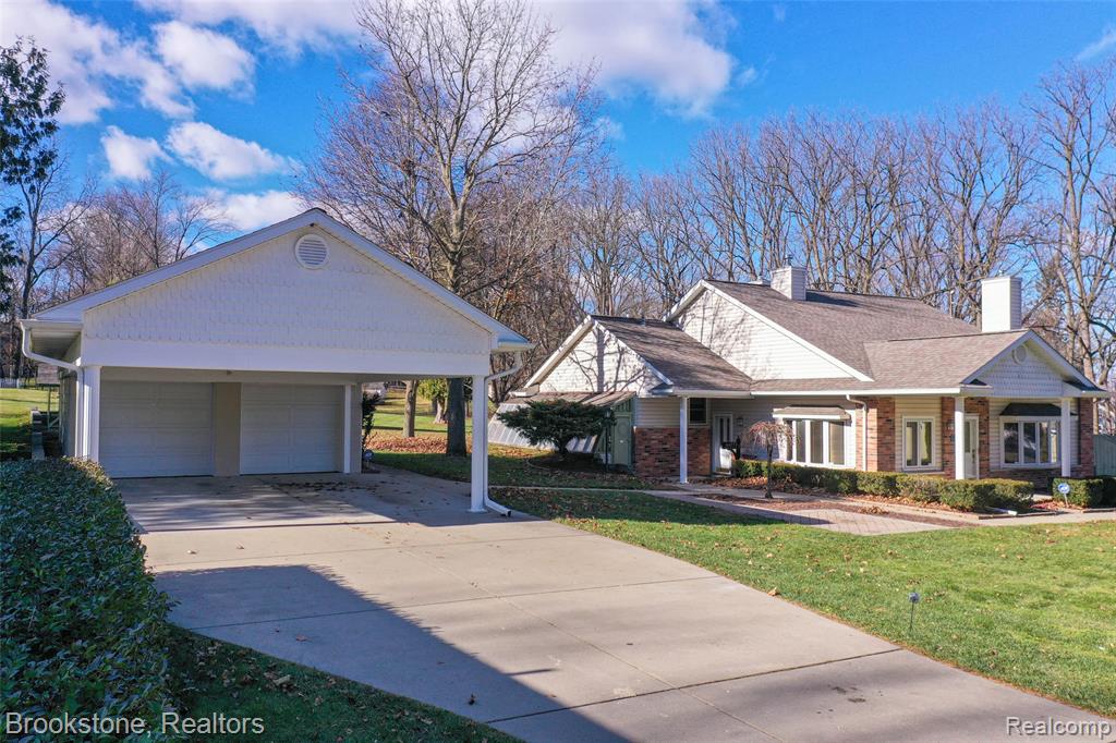 614 S East Street, Fenton, MI 48430 — Photo 6