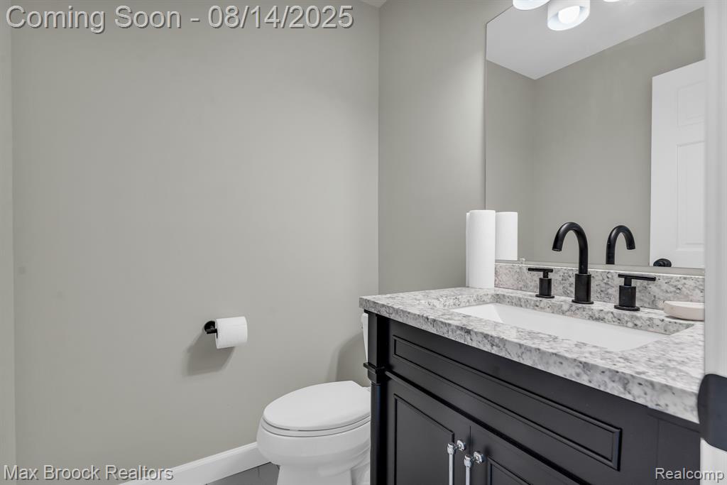 10725 Talbot Avenue, Huntington Woods, MI — Photo 12