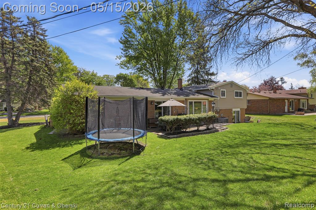 6632 PINE EAGLE LN Street, West Bloomfield, MI — Photo 31