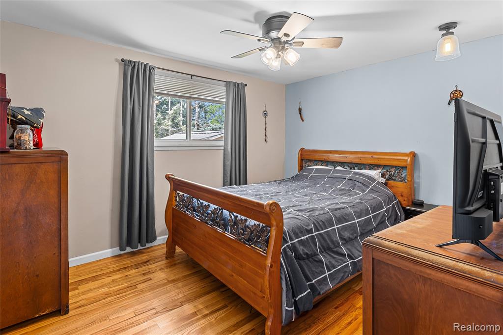 9428 Elm Street, Taylor, MI 48180 — Photo 33