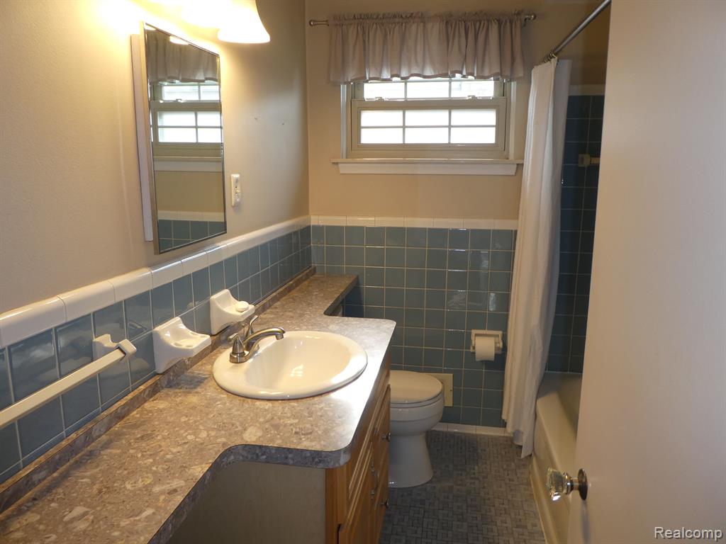 8435 INGRAM Street, Westland, MI — Photo 23