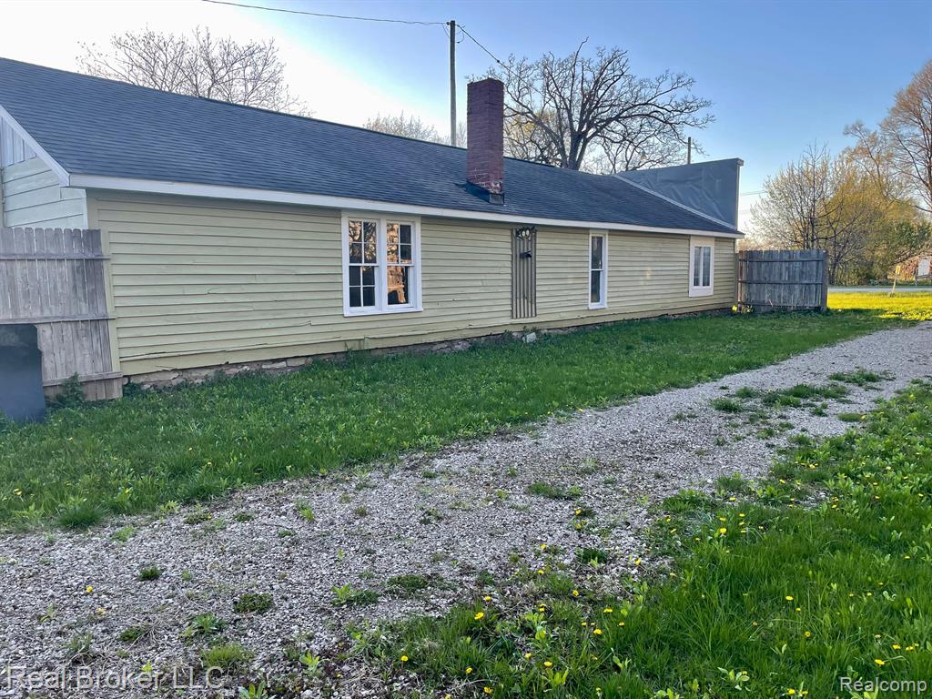 4321 BEACH Street, Akron, MI 48701 — Photo 2