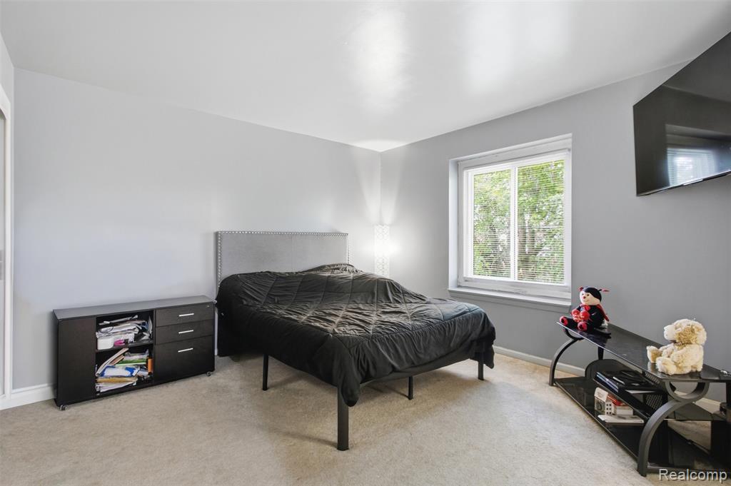 735 Claire Pointe Circle, Saint Clair Shores, MI 48081 — Photo 10