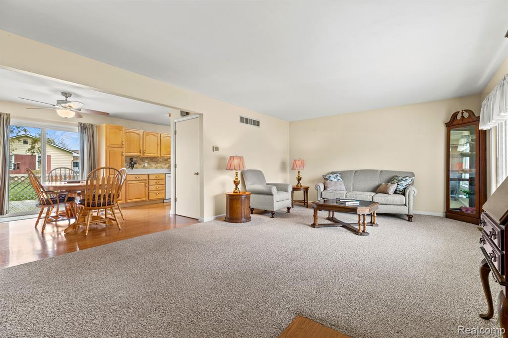 60820 LILLIAN Street, South Lyon, MI 48178 — Photo 4