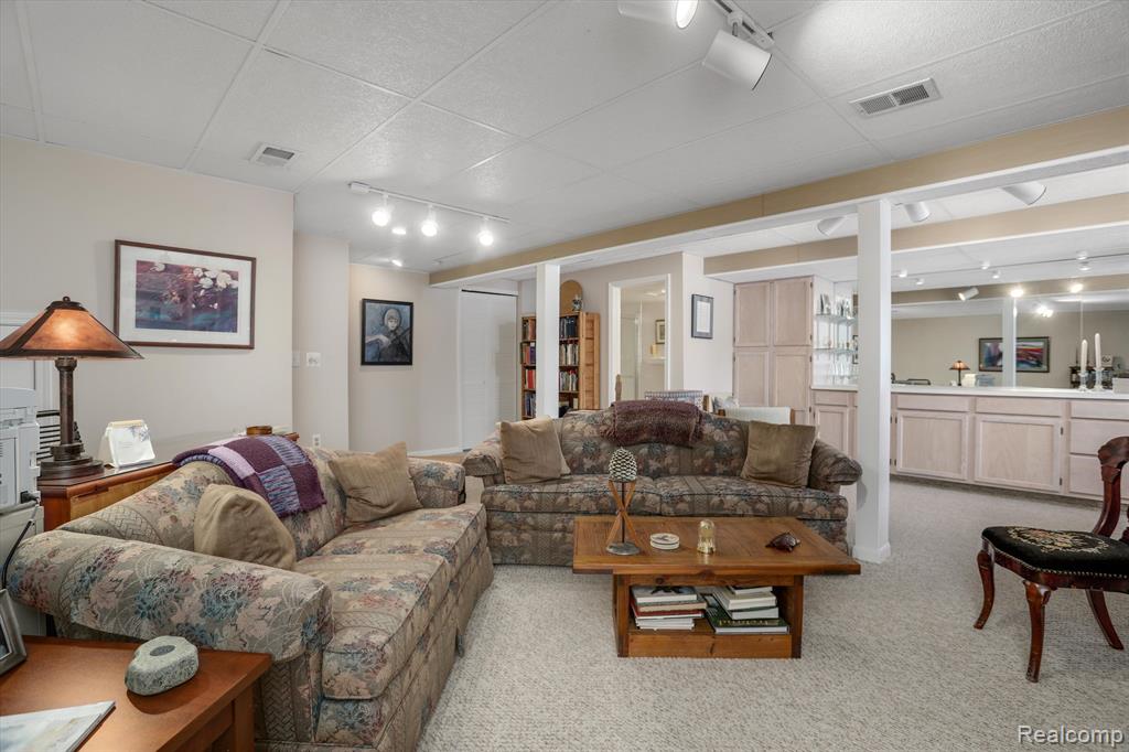 1111 Fairways Boulevard, Troy, MI 48085 — Photo 23