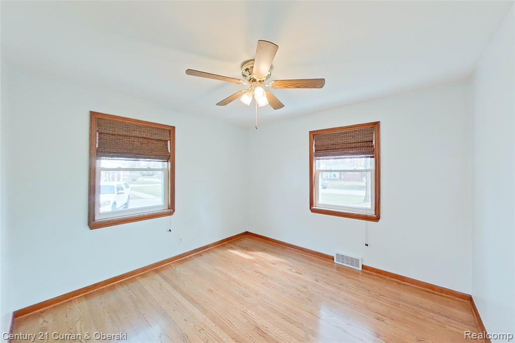 688 New Hampshire Avenue, Marysville, MI 48040 — Photo 30