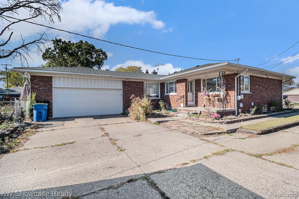 4054 Capitol Avenue, Warren, MI 48091 — Photo 4