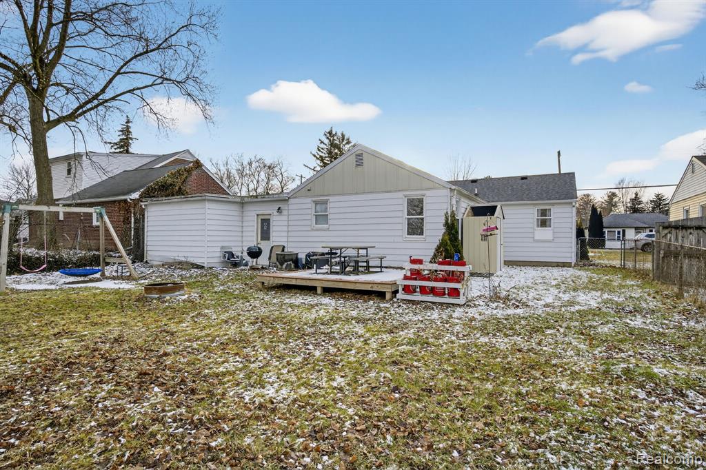 3066 Schaefer Street, Saginaw, MI 48604 — Photo 33