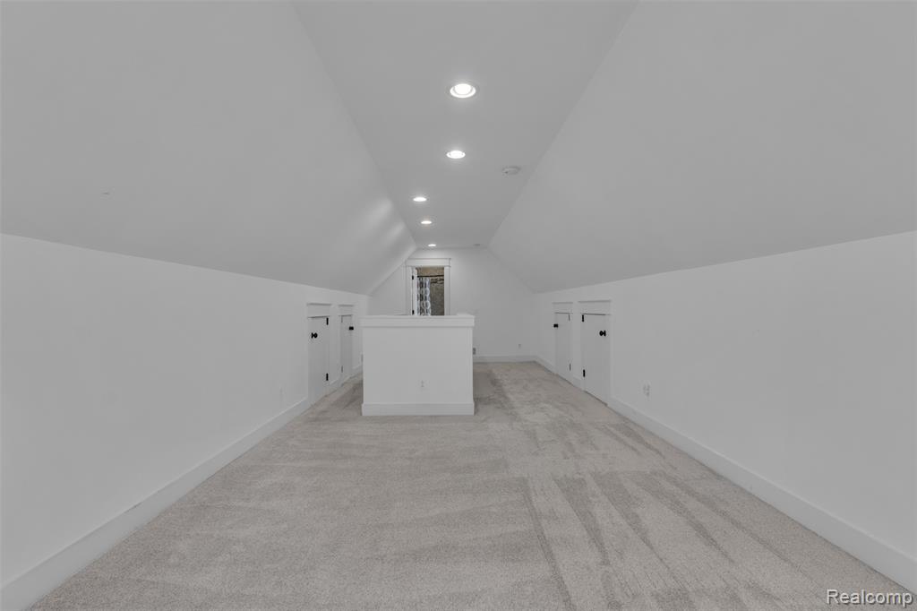 715 Gardenia Avenue, Royal Oak, MI 48067 — Photo 38